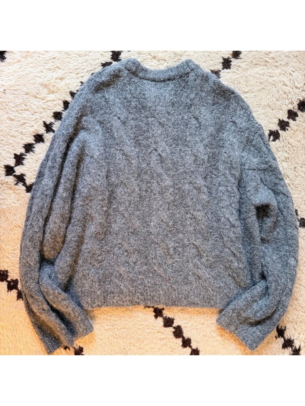 L'Academie Adria Charcoal Gray Cable Knit Sweater Medium - Picture 7 of 7